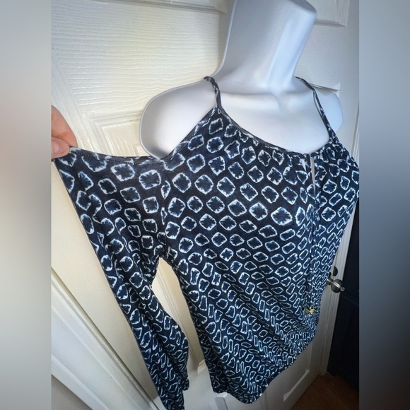 NWT Michael Kors MK Women’s Small Navy Cold Shoulder Long Sleeve Blouse Top S - Picture 12 of 14